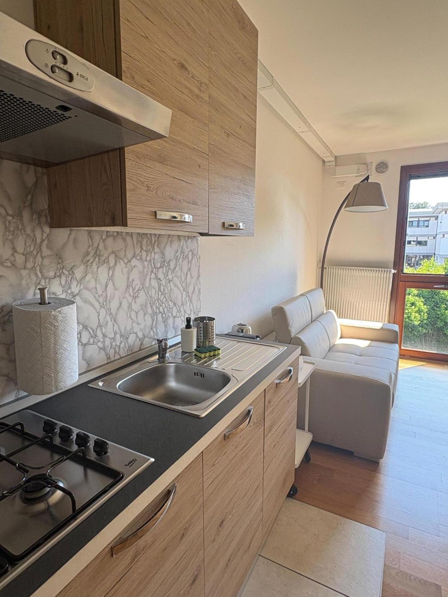 Crossroads Apartment Santa Maria la Longa Exterior foto
